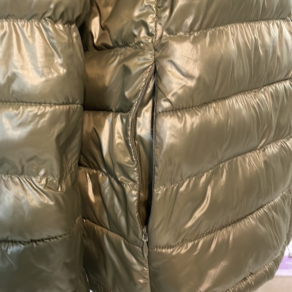 Gap Army Green Packable Down Alternative Jacket in XXL - Picture 3 of 6